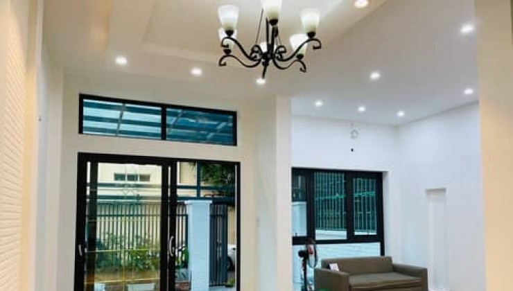 Bán Biệt Thự Liền Kề Cao Cấp Tại Cầu Giấy 4 Tầng 105m², Giá 24.2 Tỷ Nhiều Tiện Ích Sổ Đẹp